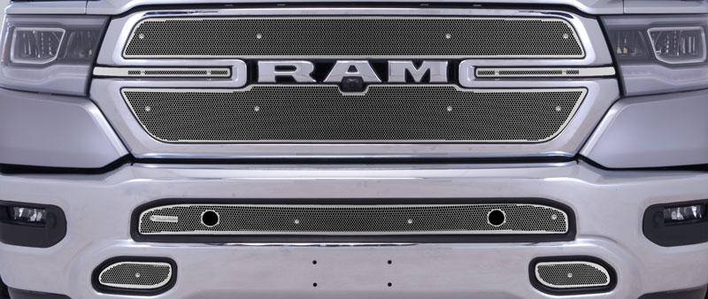 2019-2022 Dodge Ram Laramie 1500 with Front Camera & Park Sensor, Bumper Screen Included