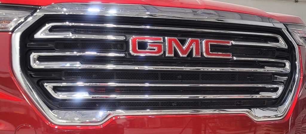 2023 GMC Terrain SLT Upper Screen Only